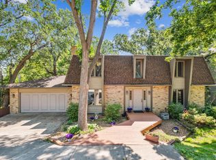 5511 Matterhorn Dr NE, Fridley, MN 55432