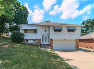 1924 Lincoln Rd, Wickliffe, OH 44092