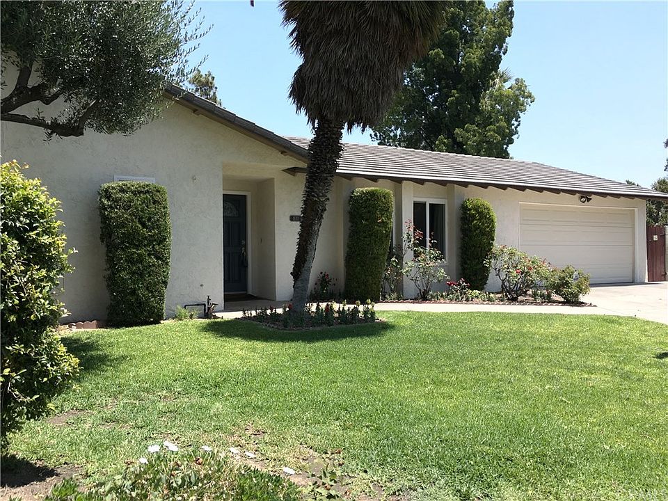 1st image of 831 Camino Grove Ave