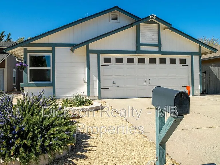6036 White Water Way — Photo 3