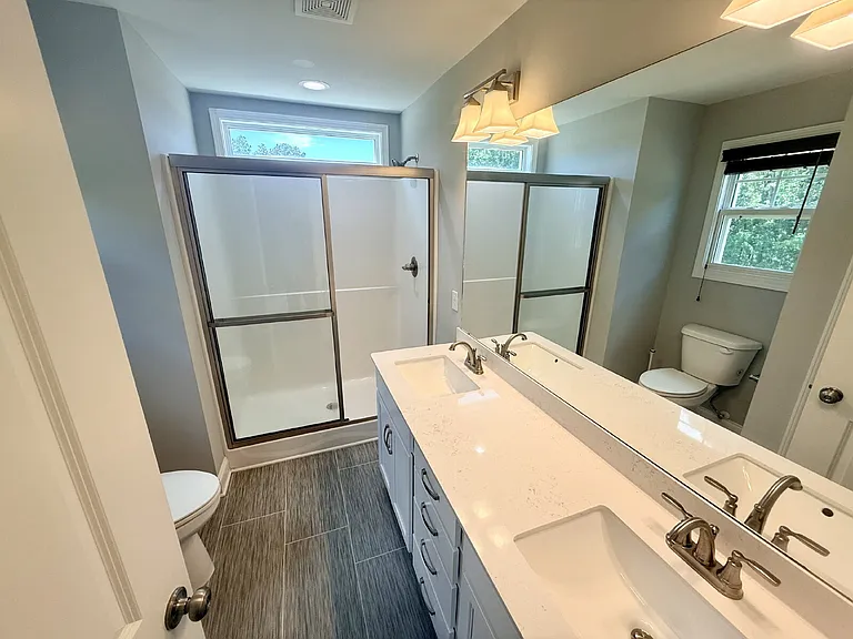 580 Hayes Rd — Photo 17