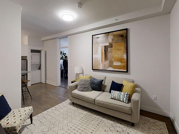 5th image of 65 Park Dr APT 19