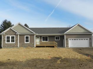 10397 S 29th St, Scotts, MI 49088