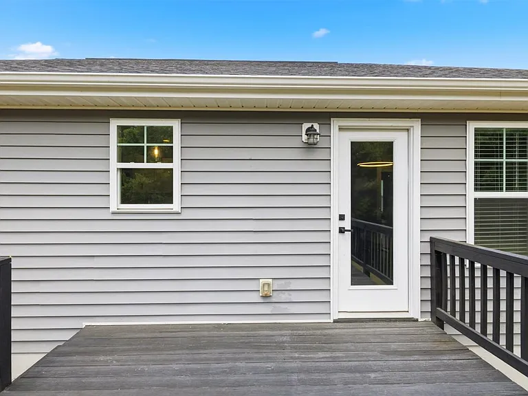 170 Starlight Dr — Photo 36