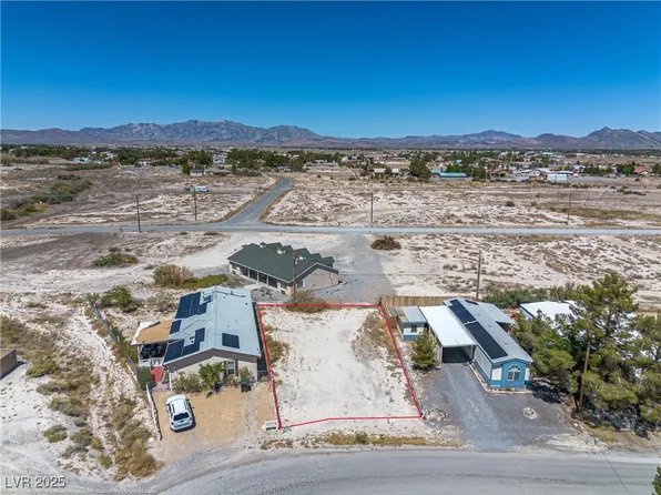 1510 S Comstock Cir W, Pahrump, NV 89048