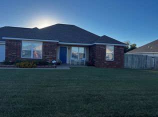 516 Emerald St, Lowell, AR 72745