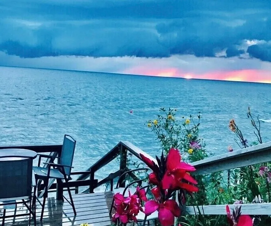 N Lakeshore Dr