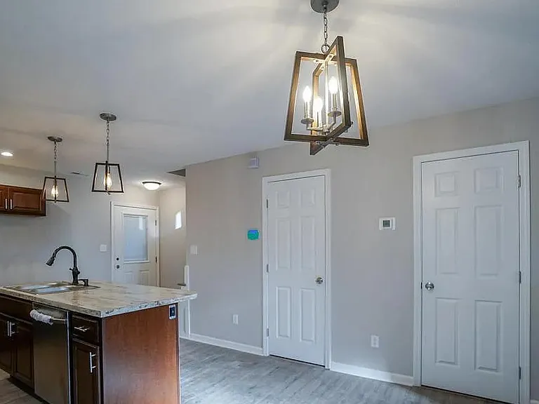 402 Dr W J Hodge St #J — Photo 8