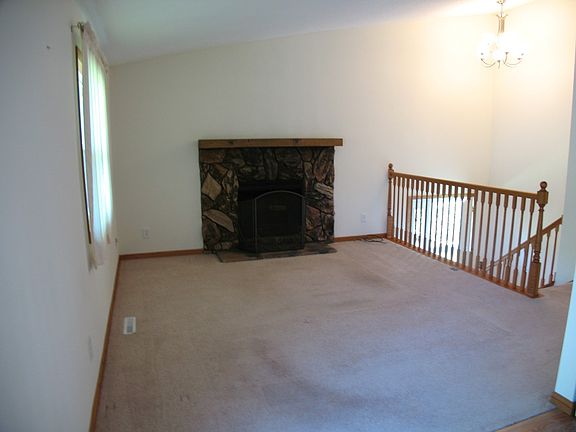 2139 - Living Room_01012015