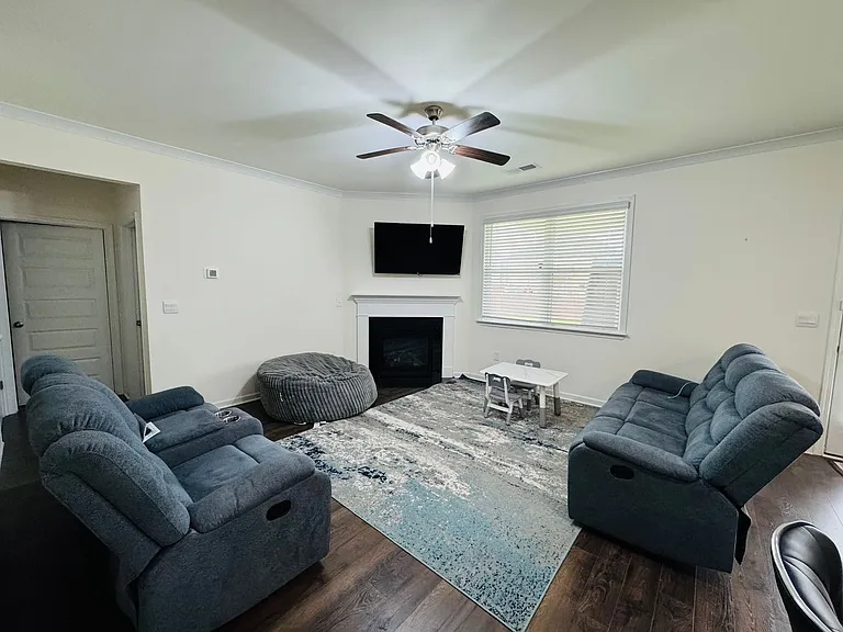 3369 English Elm Way — Photo 11