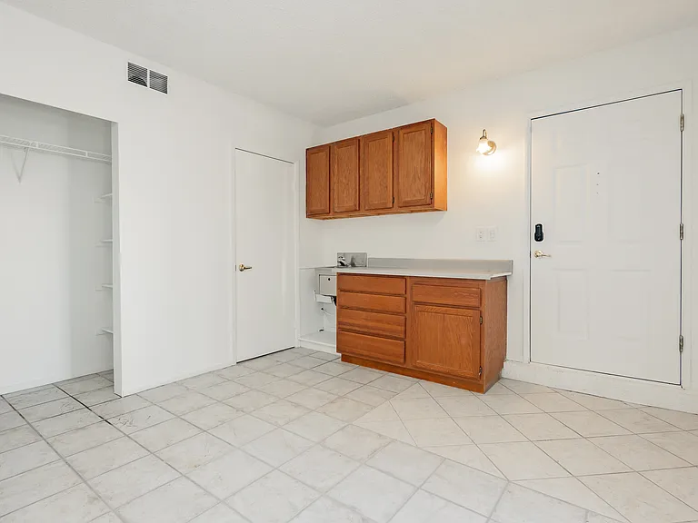 3969 Manford Cir — Photo 45