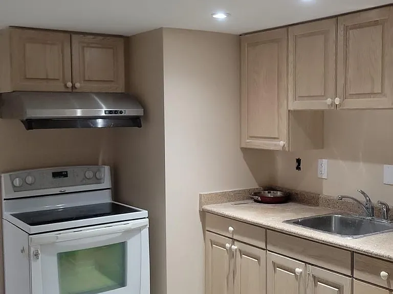 5545 Northrise Rd #BASEMENT — Photo 1