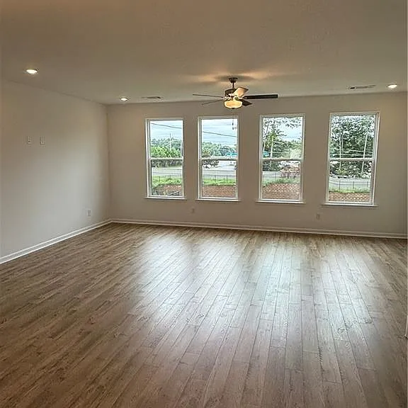 407 Nix Ln — Photo 18