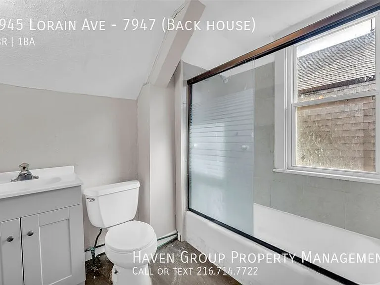 7945 Lorain Ave #7947 — Photo 17