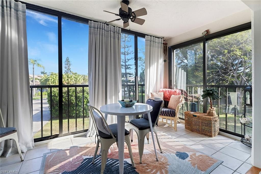 219 Fox Glen Dr APT 1204