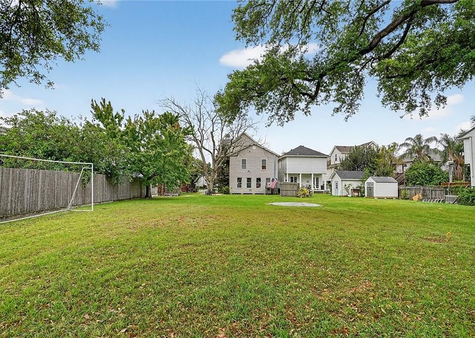 1st image of 337 Stafford Pl