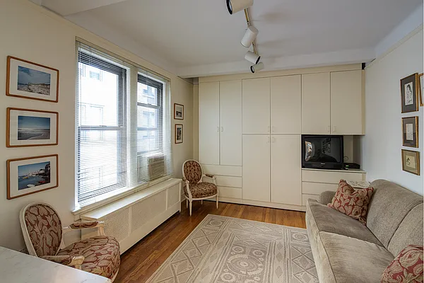 Sold by Stribling | media 14