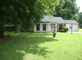 477 Old Humboldt Rd, Jackson, TN 38305