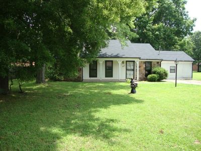 477 Old Humboldt Rd, Jackson, TN, 38305