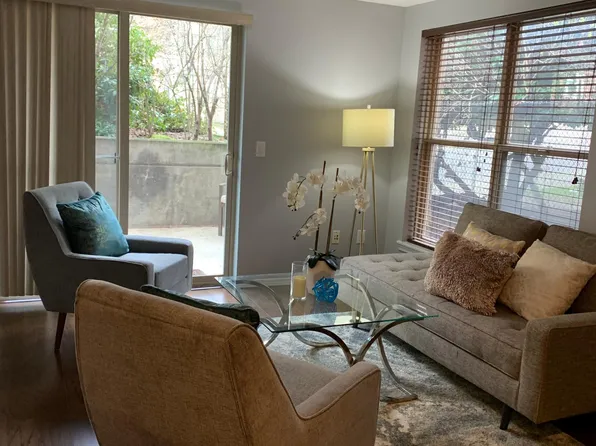 1323 Boren Ave #2, Seattle, WA 98101