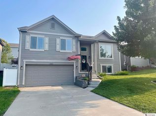 19465 S St, Omaha, NE 68135