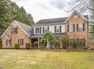 1 Cooper Ln, Chester, NJ 07930