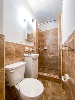 Rented by Compass | media 7