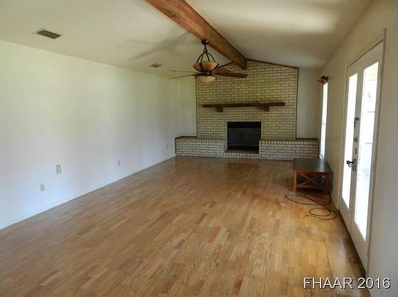 3rd image of 3909 Lakecliff Dr