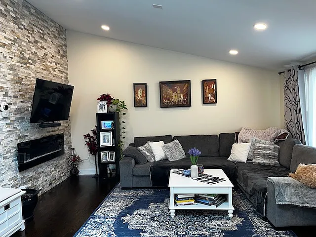 261 Bay Colony Dr — Photo 8