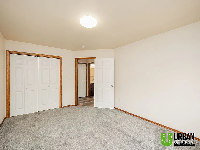5517 & 5519 E 14th Ave — Photo 19