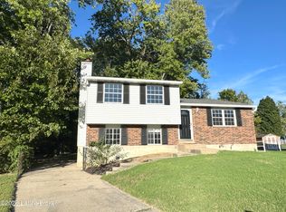 8600 Montrie Ct, Louisville, KY 40219