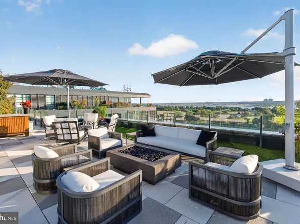 45 Sutton Sq SW #Penthouse 01, Washington, DC 20024