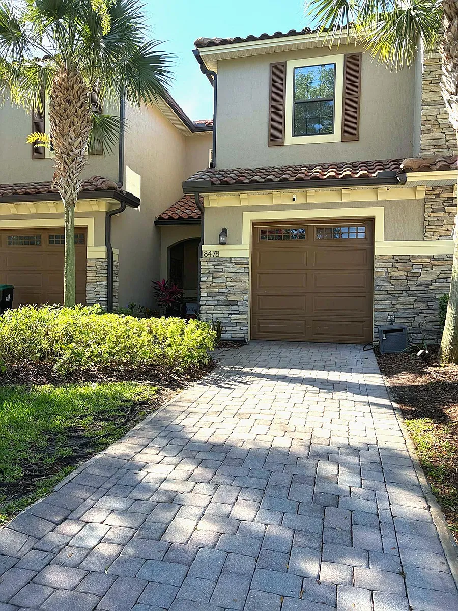 Building Photo - 8478 Kelsall Dr
