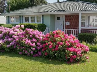 30 Penhorn Dr, Dartmouth, NS B2Y 3K3