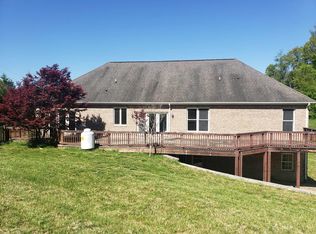 4828 Old Rough Rd, Riner, VA 24149