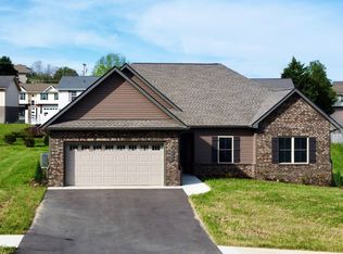 560 Catalina Ct, Jonesborough, TN 37659