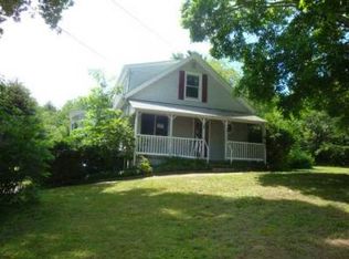 49 Fenner Hill Rd, Hope Valley, RI 02832