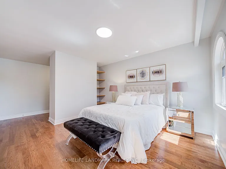 1608 Sherwood Forrest Cir — Photo 36