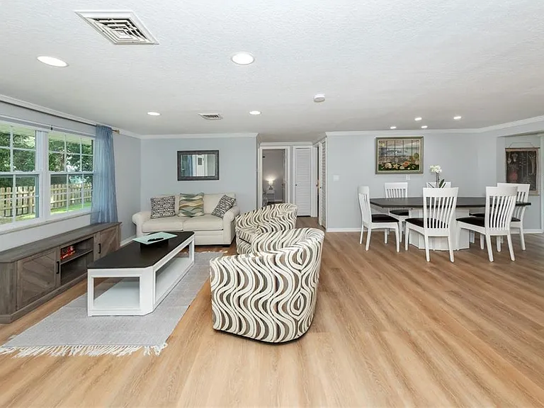 6115 Carlton Ave — Photo 20