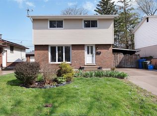 3581 Wolfe Ct, Windsor, ON N9C 1X2