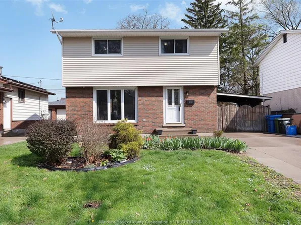 3581 Wolfe Ct, Windsor, ON N9C 1X2