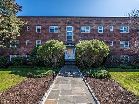 3rd image of 450 Pelham Road #3H