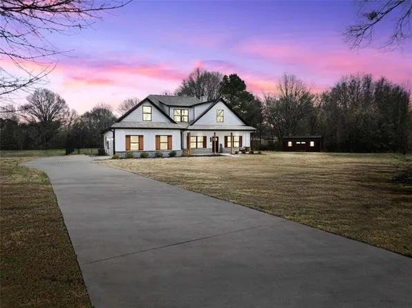 351 Savannah Dr, Mansfield, GA 30055