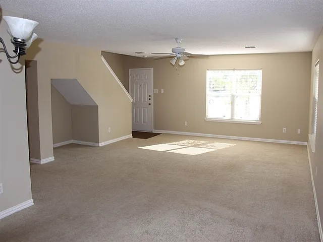 3352 Chapel Wood Ct — Photo 5