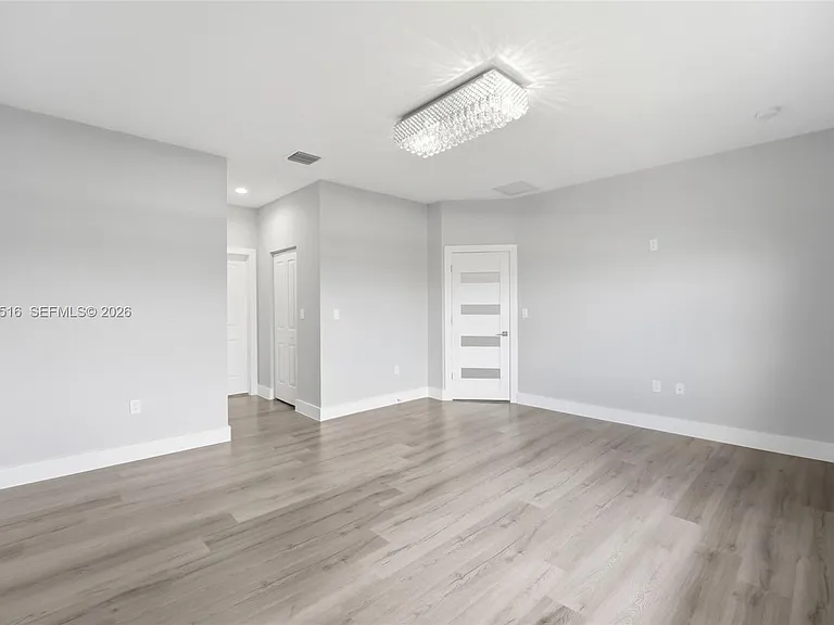 4107 NE 20th St — Photo 21