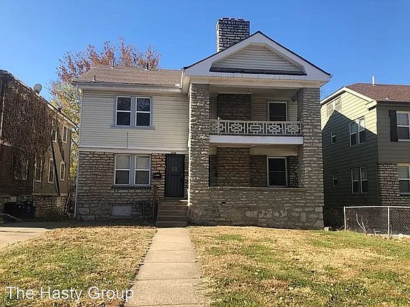 2nd image of 3330 Agnes Ave
