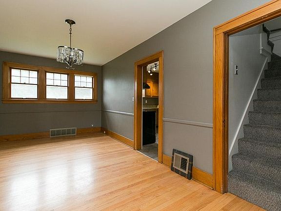 5th image of 4511 Mason St