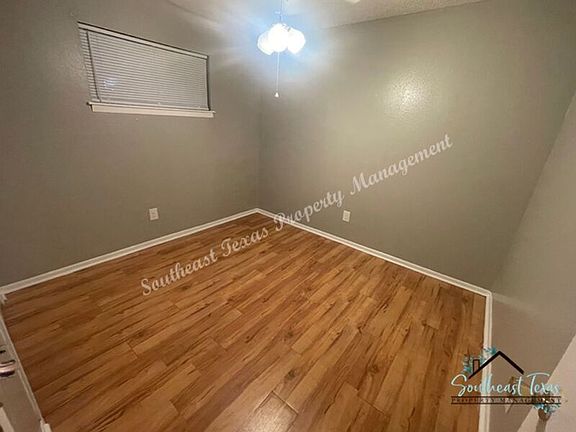 5th image of 2150 Merriman St #2