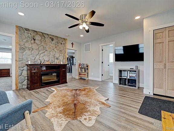 5th image of 11068 N Fenton Rd