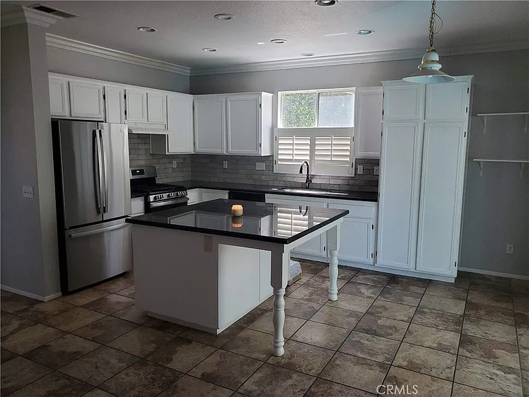 43435 Tylman St — Photo 8